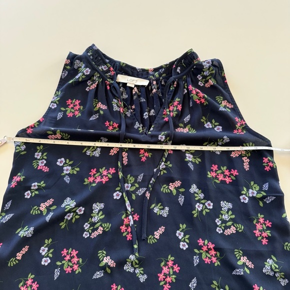 Loft- Navy- Floral- Tank- Ruffle Collar-Sleeveless-Tank-Size S - Picture 10 of 10